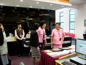 Book Collection on Thailand Exhibition Opening Ceremony & Inter-institutional Agreement of Cooperation Signing Ceremony with Chulalongkorn University (17 Apr 2012)